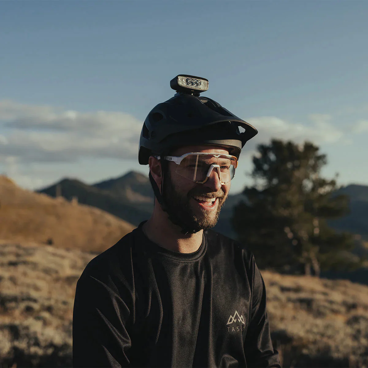 Hangover Bike Helmet Light - Image 7