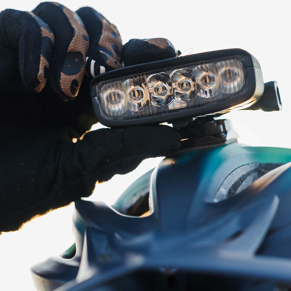 Hangover Bike Helmet Light - Image 8