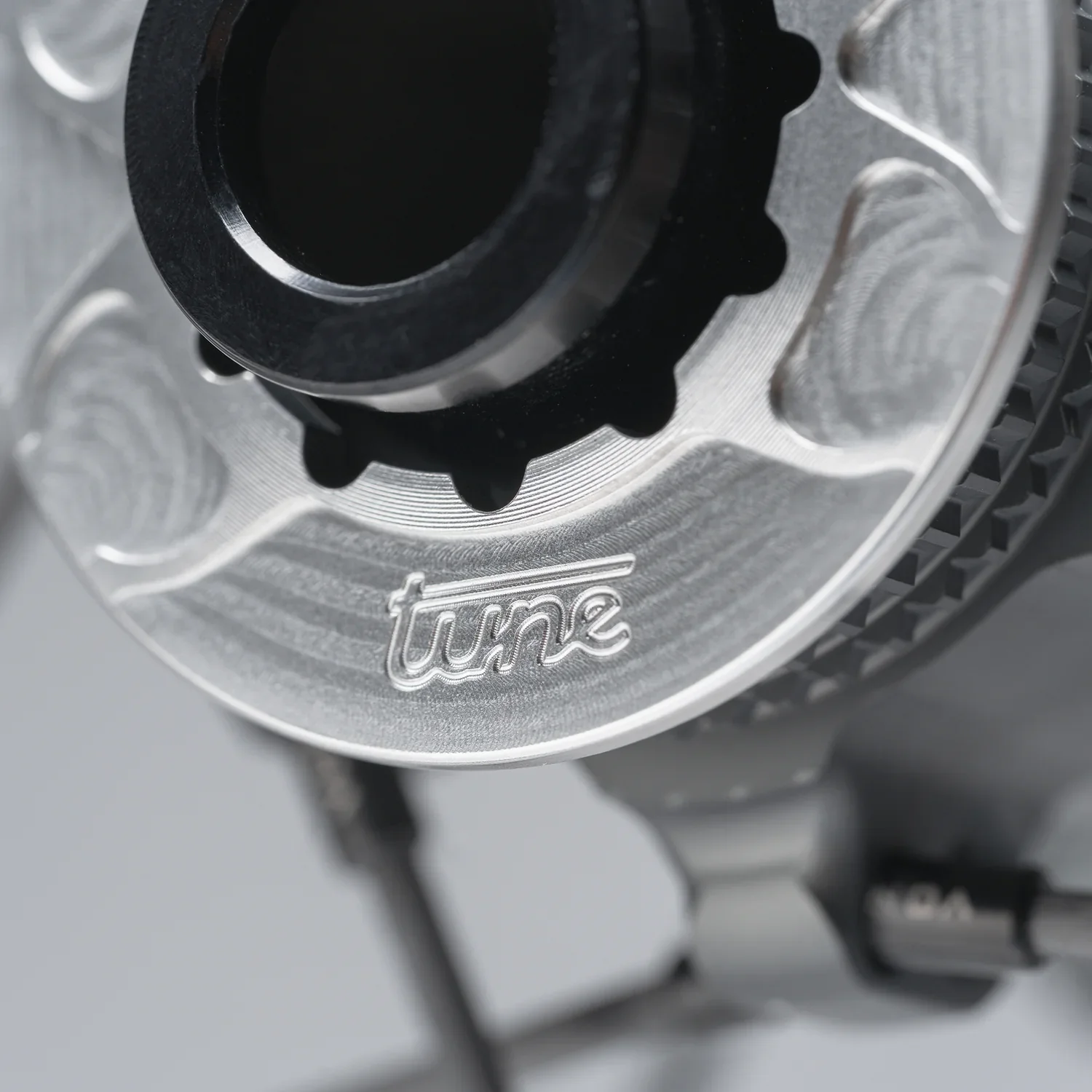 34|37 SL Turbulent Aero (Tune Carbon Spoke) - Image 5